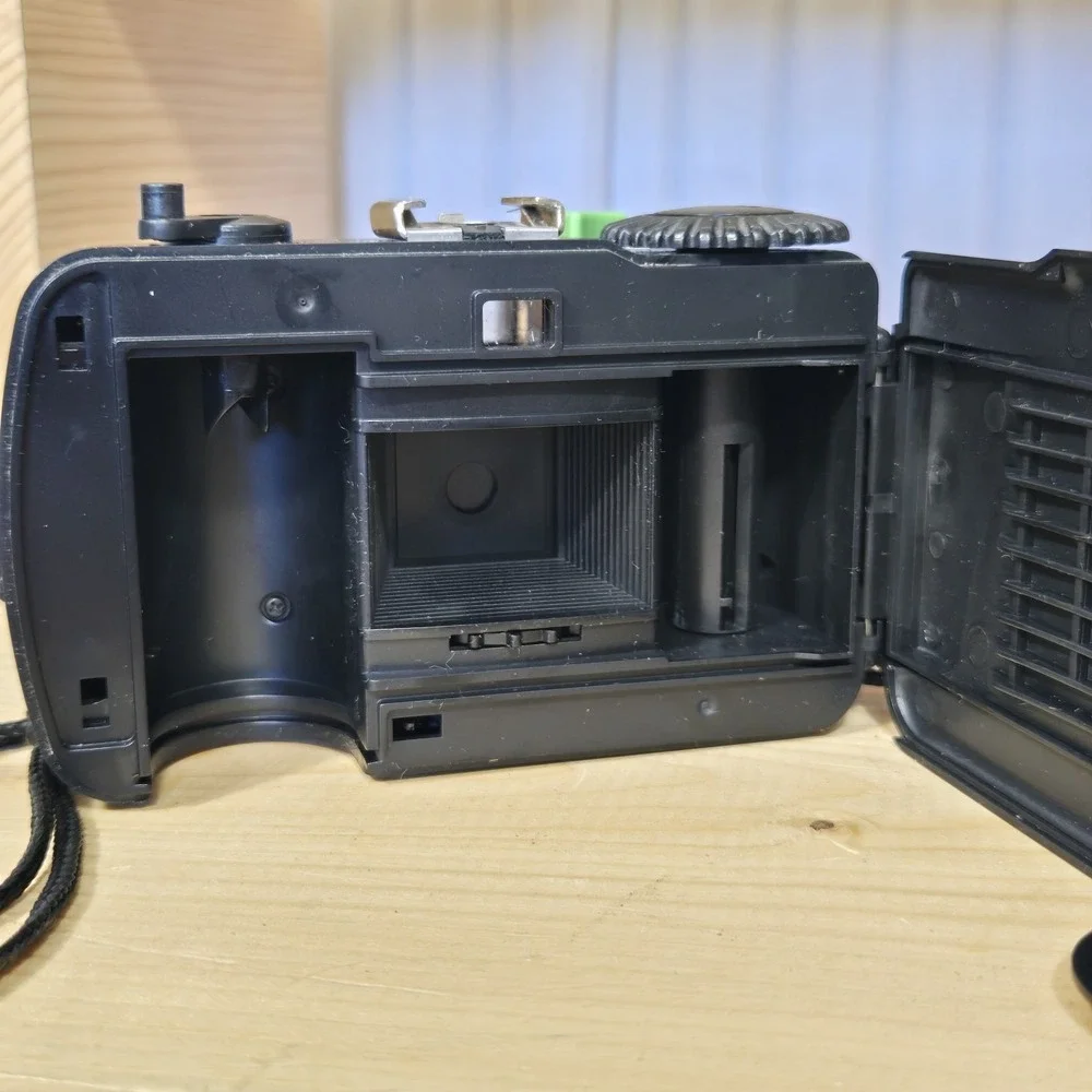 Vintage Vivitar Eco 35H‎  Film Camera